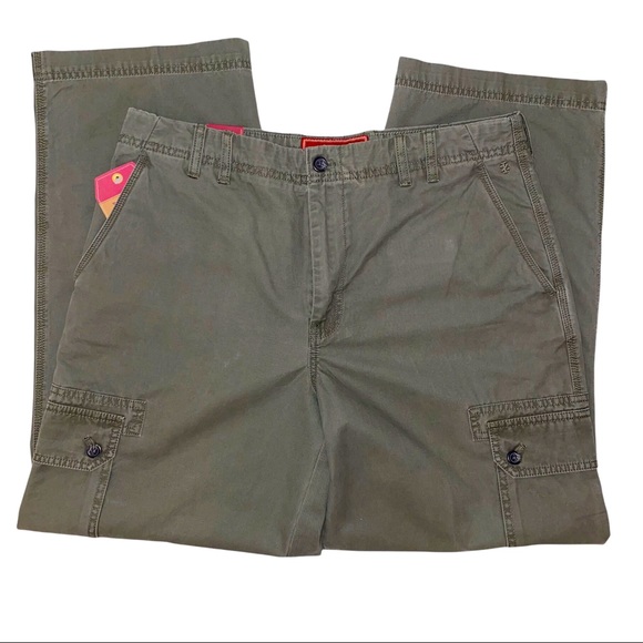 Men's Green Izod Luxury Sport Cargo Pants - Picture 1 of 10